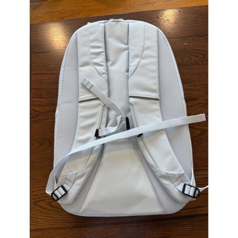 NWT All in Motion Sporty Backpack - Light Gray laptop sleeve Sporty Commuter bag - Picture 3 of 6
